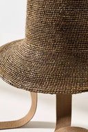Cassis Raffia Bucket in Brown