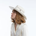 Avita Toyo Cowboy in Ivory