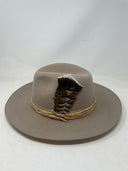Larz in Taupe