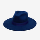 Lila in Navy
